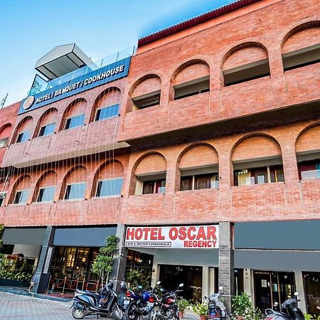 Hotel Oscar Regency Panchkula Zewnętrze zdjęcie