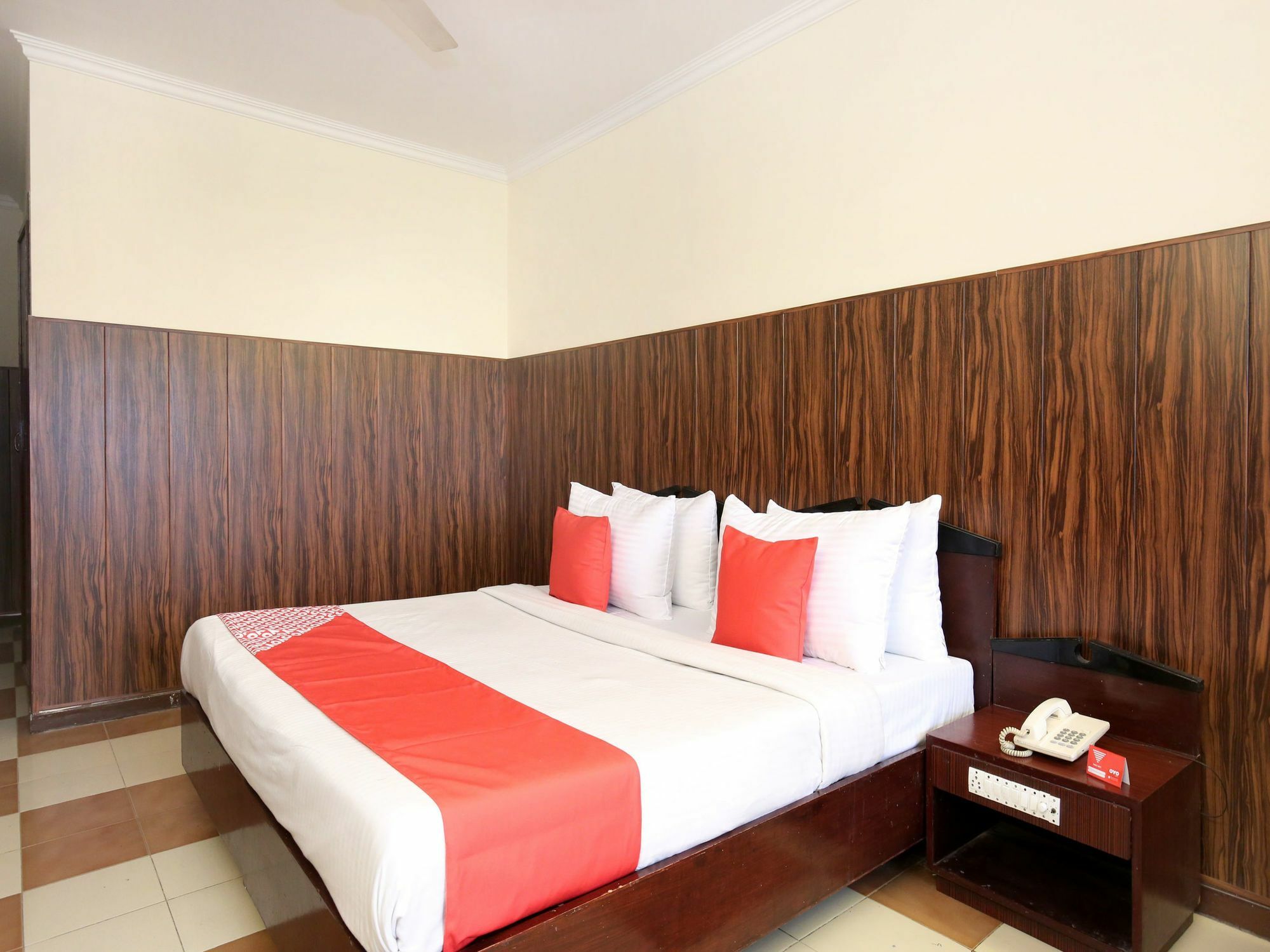 Hotel Oscar Regency Panchkula Zewnętrze zdjęcie