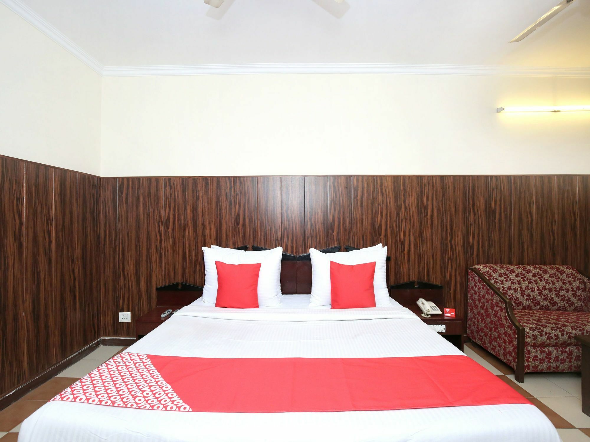 Hotel Oscar Regency Panchkula Zewnętrze zdjęcie