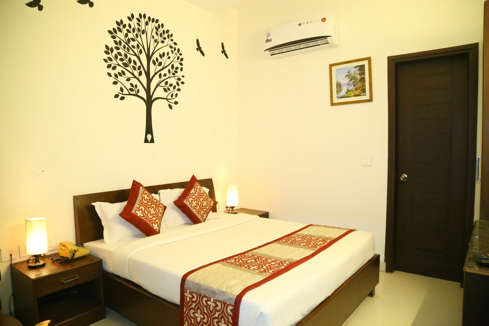 Hotel Oscar Regency Panchkula Zewnętrze zdjęcie