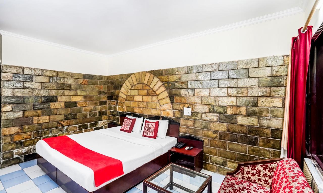 Hotel Oscar Regency Panchkula Zewnętrze zdjęcie