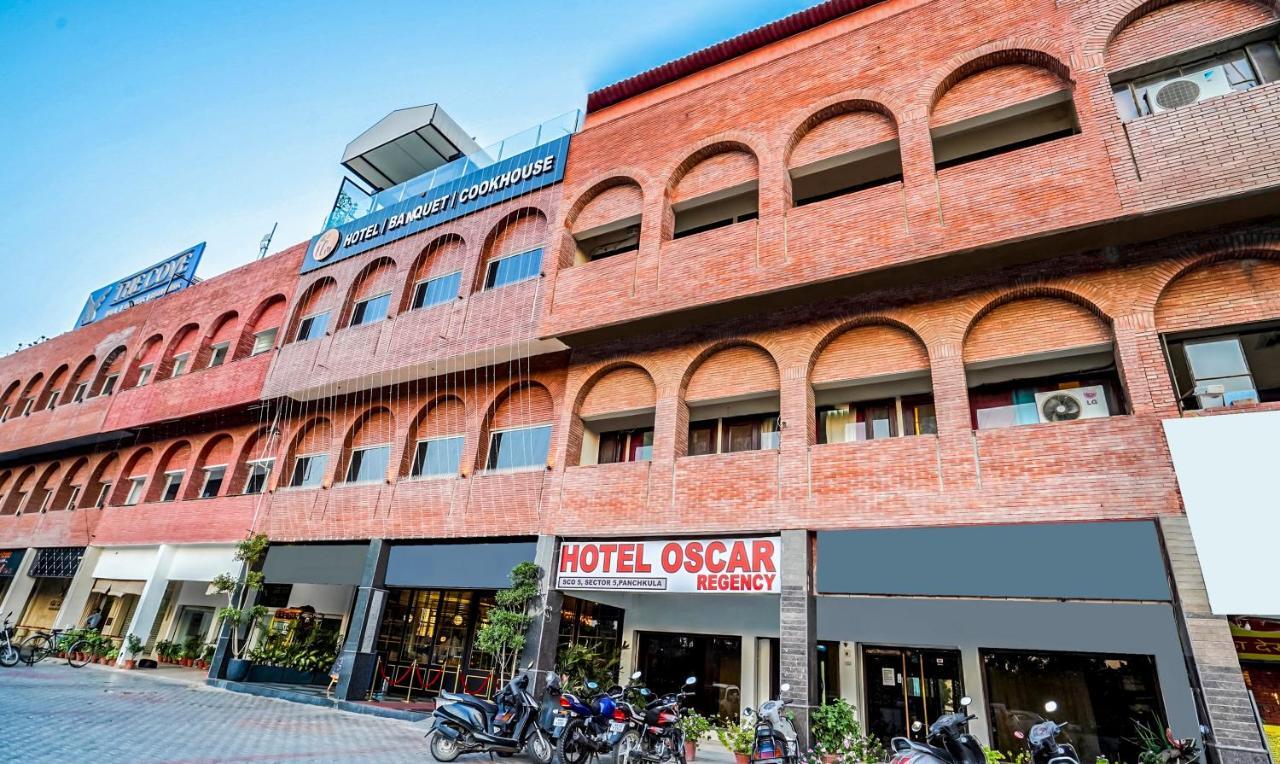 Hotel Oscar Regency Panchkula Zewnętrze zdjęcie