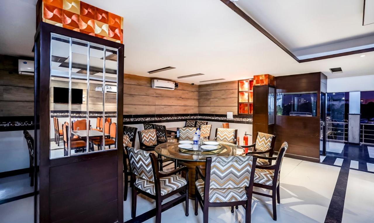 Hotel Oscar Regency Panchkula Zewnętrze zdjęcie