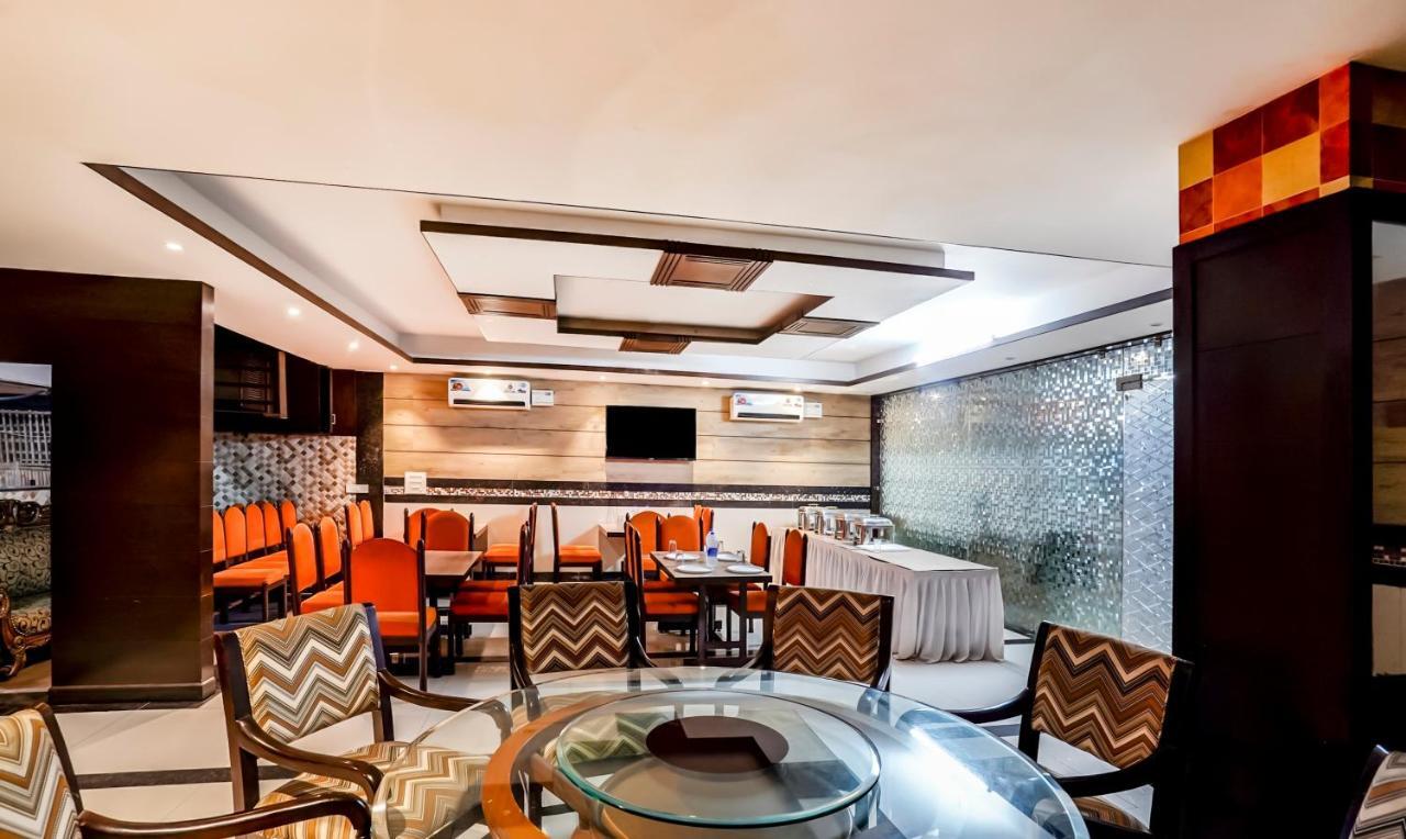 Hotel Oscar Regency Panchkula Zewnętrze zdjęcie